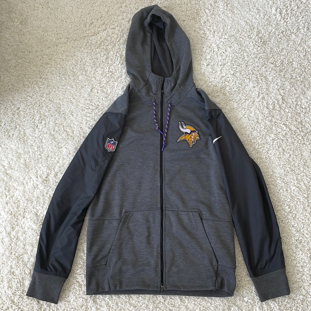 Nike Dri-Fit Minnesota Vikings full zip hooded jacket